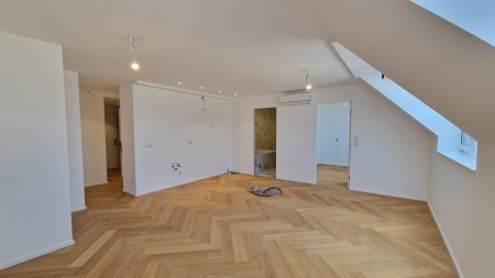 Höchster Luxus über den Dächern von Alsergrund – Exklusives Dachgeschoss-Juwel am AKH