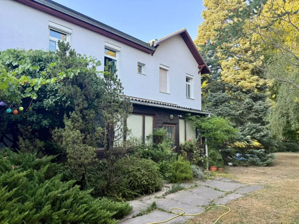 Perfektes Zuhause für Familien: Grün, sicher und behütet in Wien-Hietzing - Titelbild