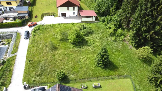 Baugrundstück nähe Faaker See mit traumhaftem Mittagskogelblick - Bild