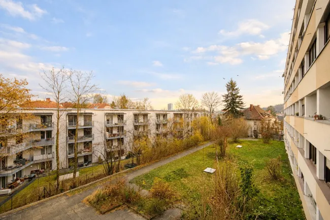 Aufgepasst: Sonnige Wohnung mit Platz für ihre persönliche Gestaltung. - Titelbild