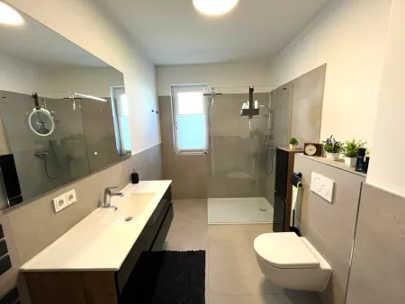 Neuwertige Gartenwohnung in Villach / Völkendorf