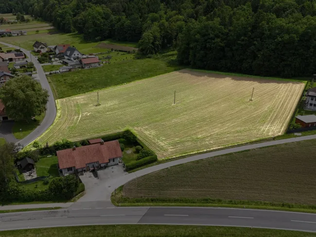 "Green 13": Bauträgergrundstück mit 13 Bauparzellen! - Titelbild