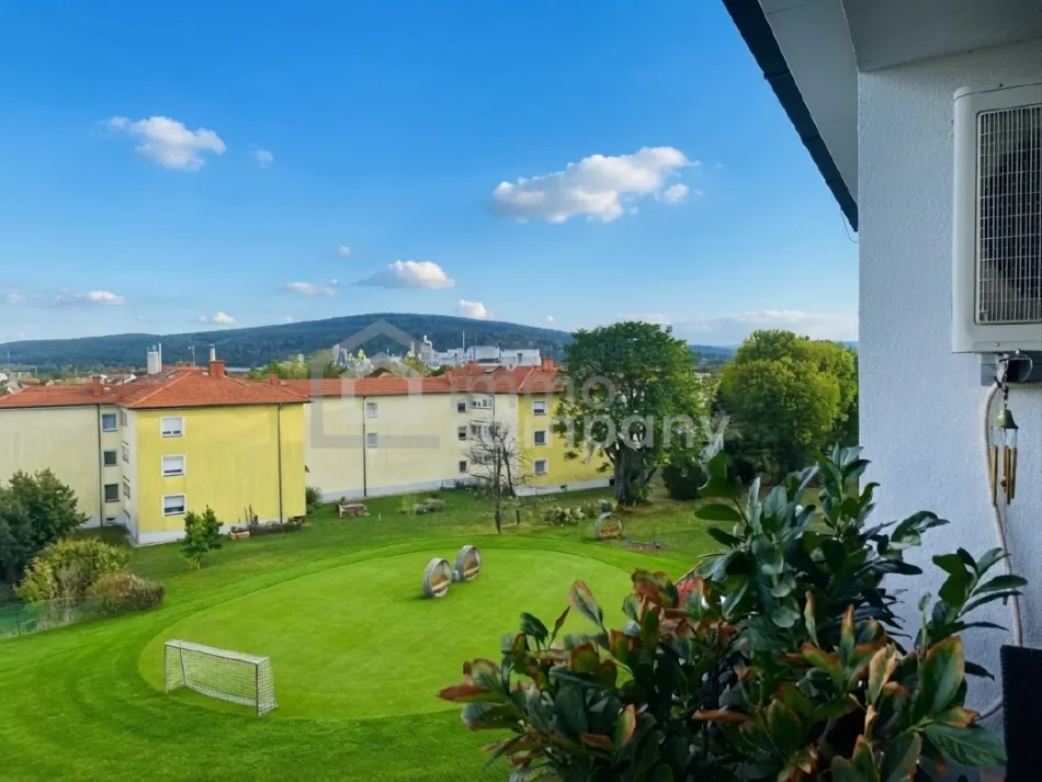 Neuwertige, großzügige Wohnung mit exclusiven Highlights - Bild