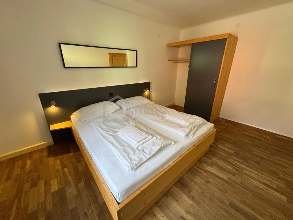 Anlagewohnung in Eisenerz – Balkon & Whirlpool - Titelbild