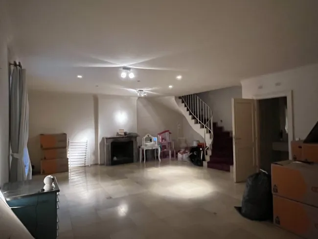 Grabennähe! Dachmaisonette mit bezaubernden Dachgarten in denkmalgeschütztem Barockhaus! - Bild