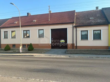 Landhaus mit eigenem Weinkeller und viel Platz für die ganze Familie - Autobahnanschluss in der Nähe