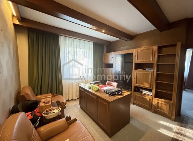 Arbeitszimmer