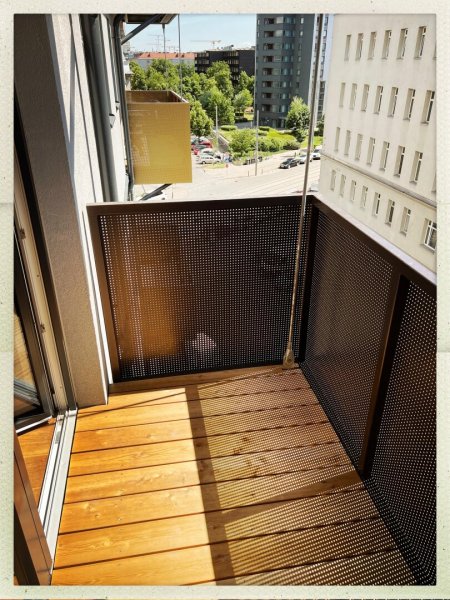 Ab 1. September !! Sehr schöne, super aufgeteilte 2 Zimmer Wohnung mit Balkon (TOP 50 - 4.OG)