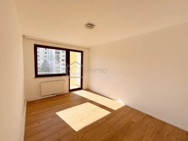 Einziehen & wohlfühlen – 2-Zimmer-Wohnung mit Balkon! - Bild