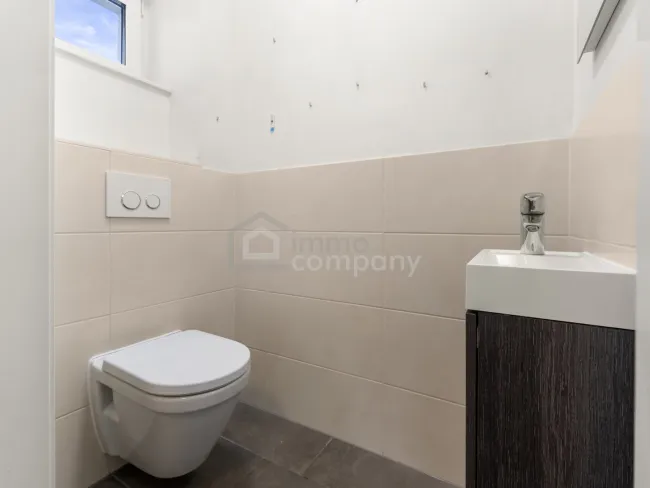 EG_WC