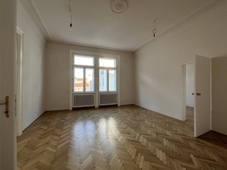 Großzügige Büroflächen insgesamt 828,75 m² in repräsentativem Stilaltbau in Toplage des 1.Bezirks!