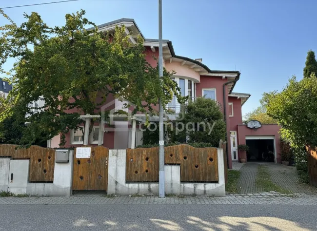 Exclusives Einfamilienhaus in Wien mit Pool – Ihr neues Zuhause! - Titelbild
