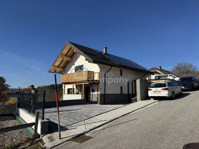 Charmantes Wohnhaus in Neukirchen an der Vöckla. - Bild