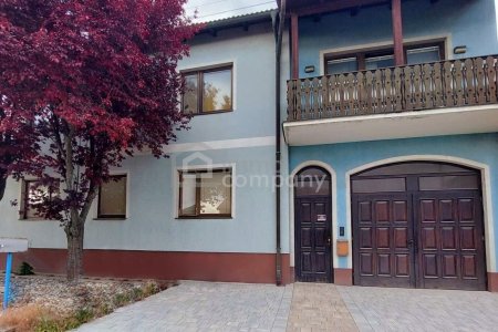 Platz für ALLE- Haus mit 2 Wohneinheiten!