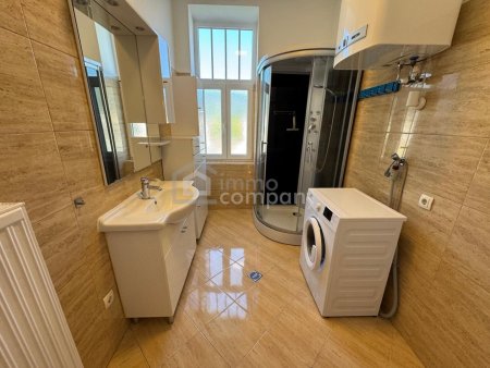 Preis reduziert! Großzügige 123 m² Altbauwohnung mit 34 m² Terrasse & 2 Balkonen
