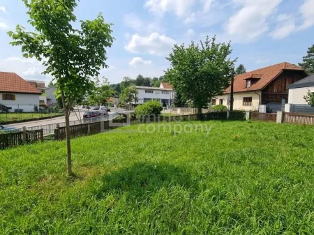 KLOSTERNEUBURG: Sonniges- vollaufgeschlossenes Baugrundstück