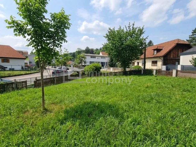 KLOSTERNEUBURG: Sonniges- vollaufgeschlossenes Baugrundstück - Titelbild