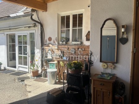 Schöner Hof mit 2 Wohneinheiten und sehr viel Platz, ideal zur Selbstversorgung