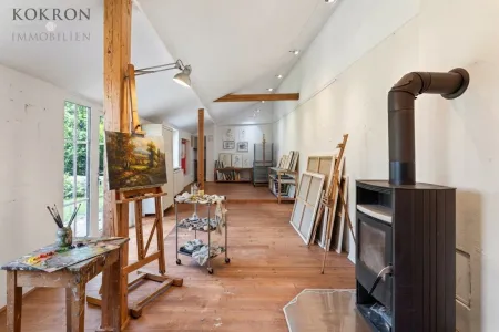 Atelier im Zubau - möbliert mit KI