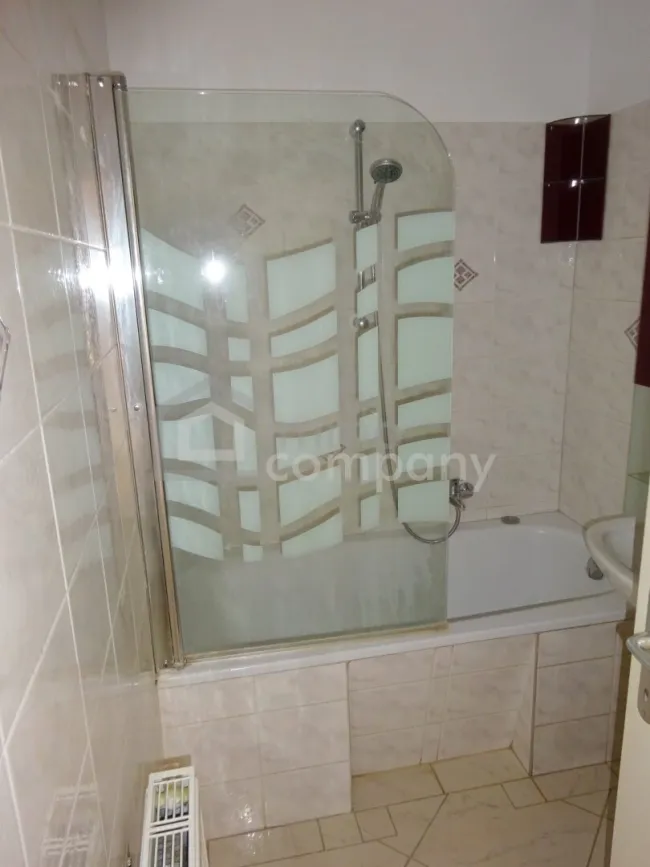 Helle 3-Zimmer-Wohnung mit großer Terrasse in Langenzersdorf! Miete 1490.- inkl. WW& HZ!!! - Bild