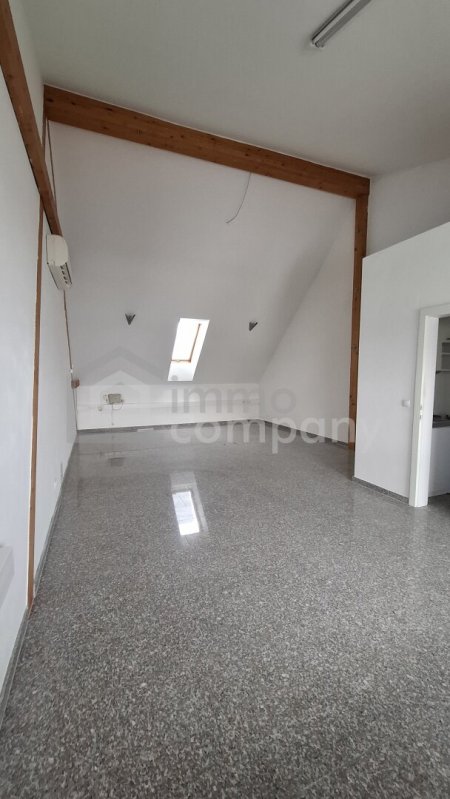Geschäftslokal / Büro / Studio zu vermieten!