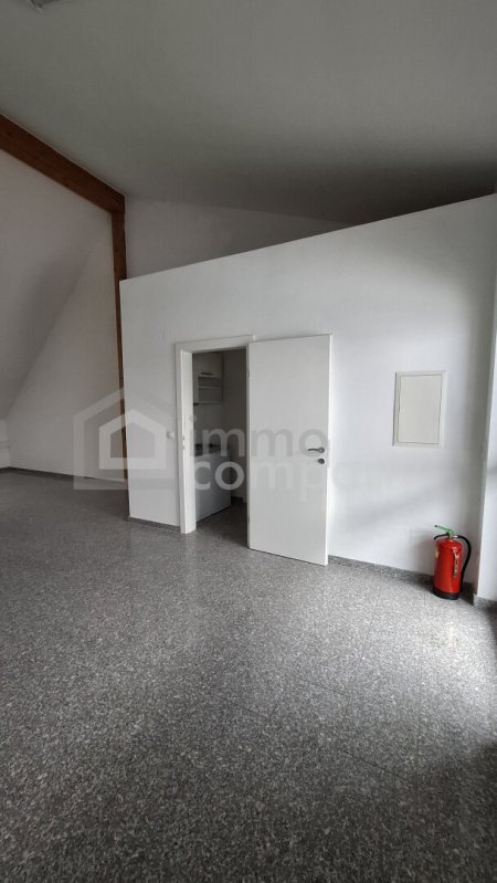 Geschäftslokal / Büro / Studio zu vermieten!
