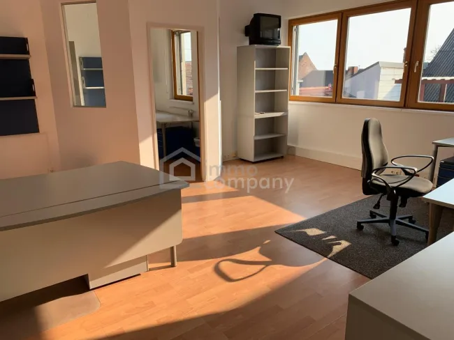 Neuwertige Büro-/Praxisfläche in Neusiedl am See – Top Lage für nur 1.562,82 €! - Titelbild