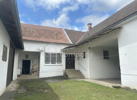 Schöner Hof - gute Substanz - Grundzukauf möglich