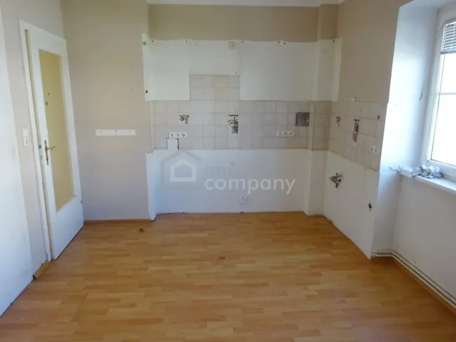 2 Zimmer- Wohnung in Korneuburg- ihre Renovierung, ihr Stil! - Bild