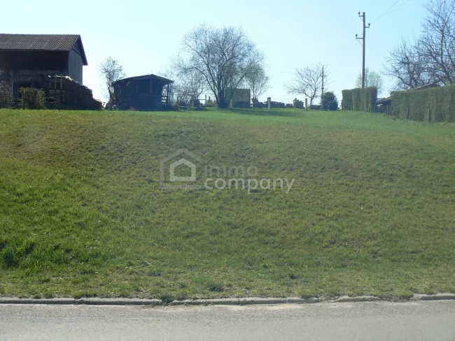 Traumhaftes Baugrundstück in Blindenmarkt: 857 m² mit herrlichem Bergblick! 75.000 € - Bild