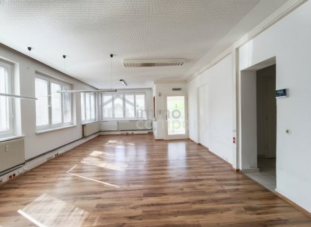 Viel Platz und noch mehr Möglichkeiten, Gewerbeobjekt im Bauen-Kernzone-Gebiet