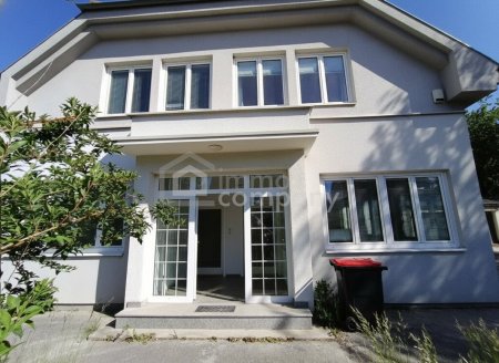 Viel Platz und noch mehr Möglichkeiten, Gewerbeobjekt im Bauen-Kernzone-Gebiet