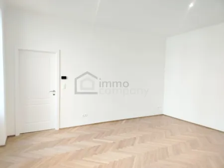 Luxuriöse und moderne Wohnung im Herzen Wiens! Absolute Ruhe! 2. Bezirk. U1 und U2