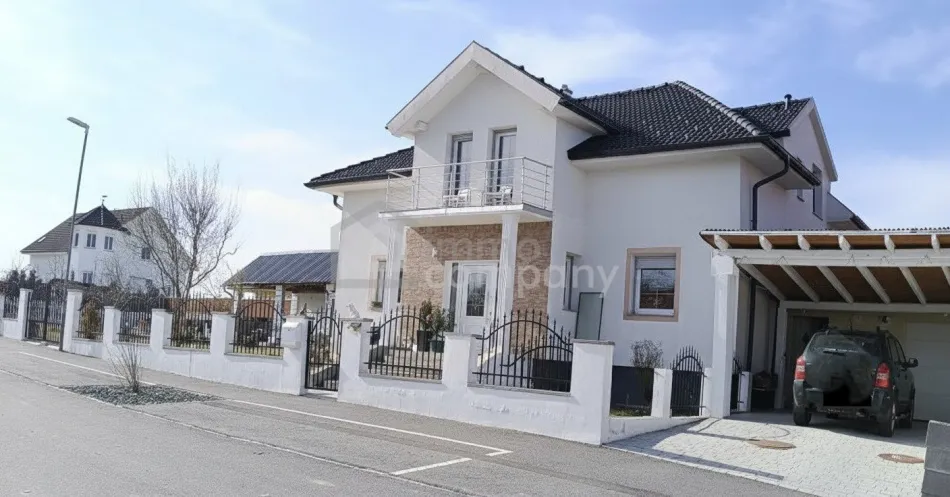 Großzügiges Einfamilienhaus mit viel Platz für die ganze Familie! - Titelbild