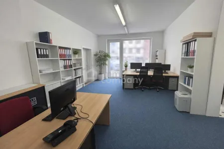 Ruhiges Altbau-Büro mit Innenhofzugang