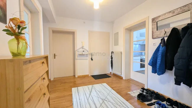 Vorraum / Garderobe