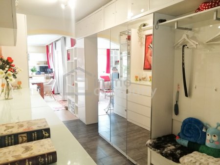 TOP Lage! Einfamilienhaus mit Doppelgarage auf großem Grundstück!