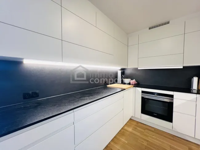 Exklusive Wohnung mit Terrasse + Stellplatz! 11. Bezirk. - Titelbild