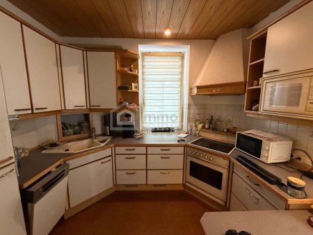 Einzigartige Gelegenheit: Wohnen in einer Stadtvilla im Herzen von Wels