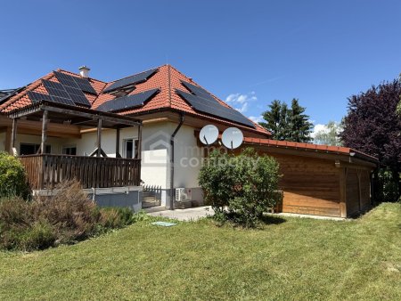 Wohnen mit Weitblick – gepflegtes Einfamilienhaus mit Wellnessbereich, Photovoltaik und 1.268 m² Grundstück
