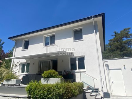 Außergewöhnlich großzügige Zimmer & perfekte Raumaufteilung beim Wienerwald!