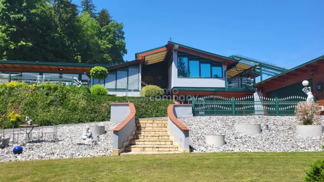 Verstecktes Luxusrefugium mit parkähnlichem Garten & privatem Wellnessbereich - Bild