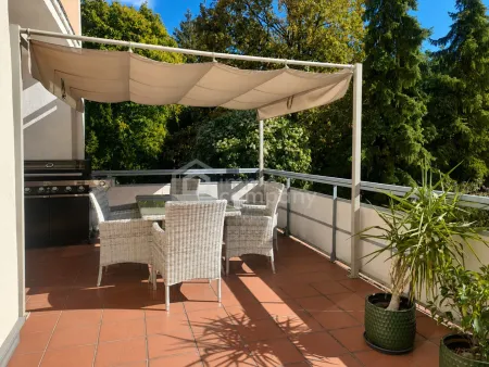 Große Terrasse