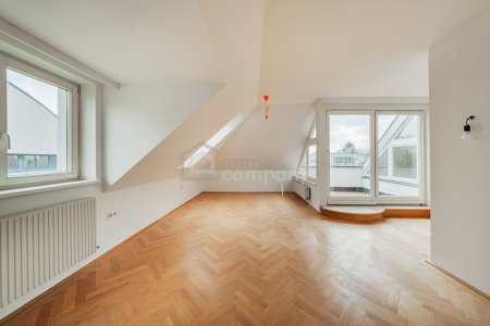 Potential - Altbaucharmante Familienvilla mit 9 Zimmern auf 3 Ebenen in Grinzinger Best Lage