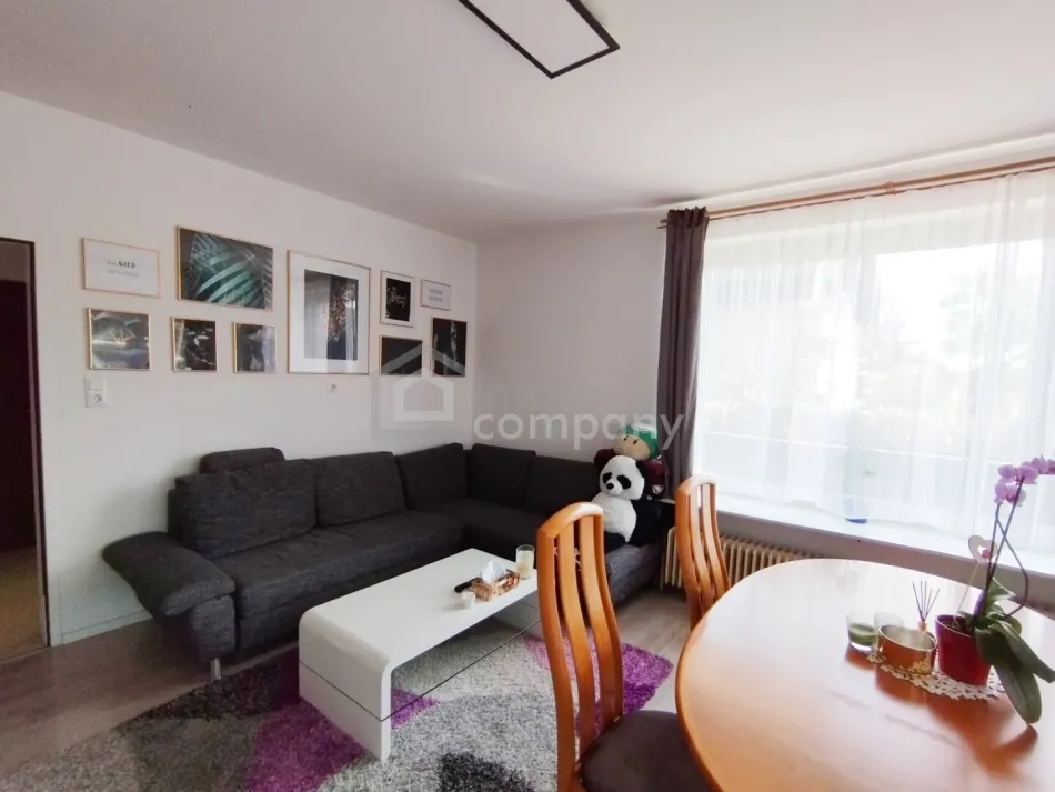 Geräumiges Wohnhaus mit viel Außenfläche! - Titelbild