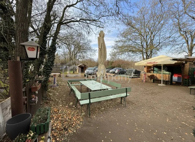 Stammersdorf: Grund zur Nutzung als Gastronomie, Buschenschank, Heuriger - Widmung BB2 - Bild