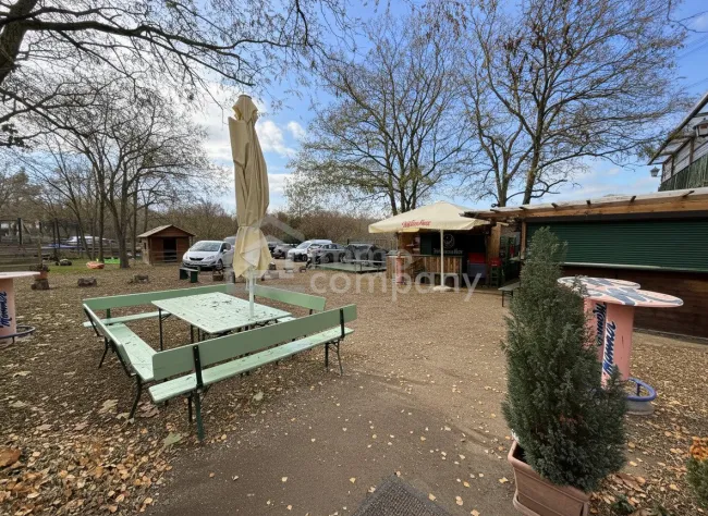Stammersdorf: Grund zur Nutzung als Gastronomie, Buschenschank, Heuriger - Widmung BB2 - Titelbild