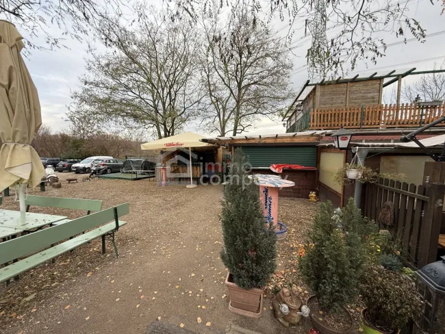 Stammersdorf: Grund zur Nutzung als Gastronomie, Buschenschank, Heuriger - Widmung BB2 - Bild