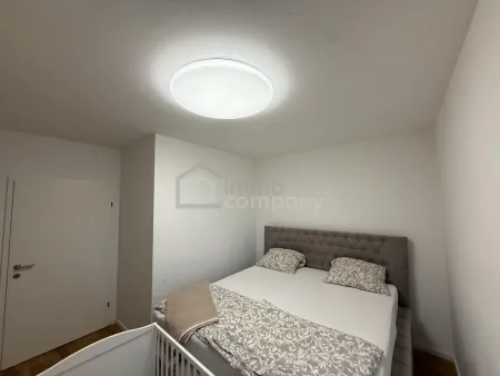 Ruhige Gartenwohnung im 4‑Parteien Haus