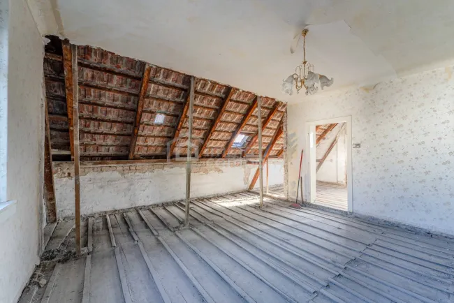 Zimmer im ersten Dachgeschoß